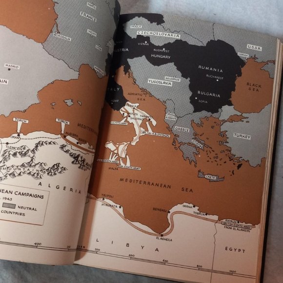 Crusade in Europe Book Hardcover Dwight D Eisenhower Copyright 1948 book - Picture 11 of 14